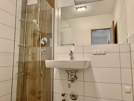 Gepflegte 2-Zi.-Wohnung mit Tiefgarage in Maxglan/nächst Riedenburg