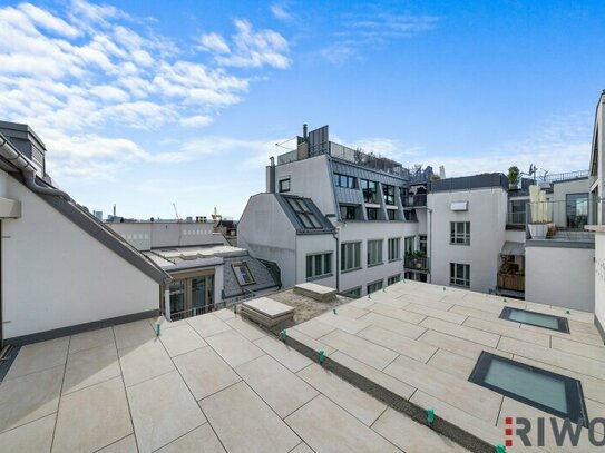Erstbezug Innenhof Dachterrassenwohnung | Ca. 30m² Freiflächen | 2 Minuten zur Mariahilferstr. | 2 Minuten zur U6