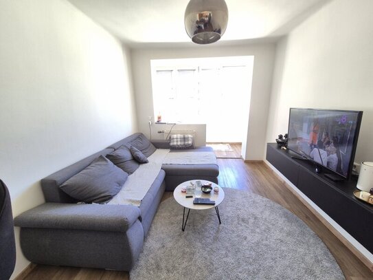 Sanierte 2-Zimmer Wohnung mit Garage und ausgebauter Loggia