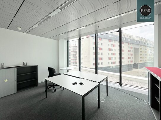 Büro Etage im einzigartigen Hochhaus mit ausgezeichneter Infrastruktur und Panoramablick!