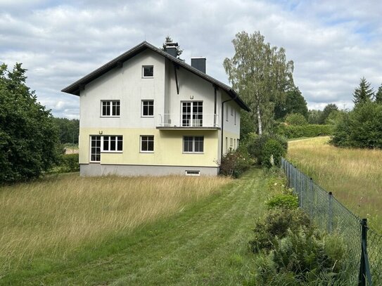 Großes Wohnhaus in Dietmanns