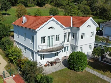 Traumhaus mit Fernblick - angeschlossene Wiese mit Platz für Pferde