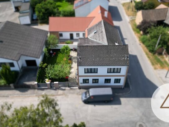 Gemütliches Einfamilienhaus in Ollersdorf - Modern renoviert, gepflegter Garten !