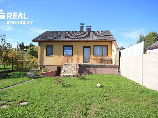 KLEINES EINFAMILIENHAUS MIT 3 ZIMMER UND GARAGE