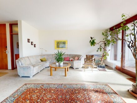 Luxus & Komfort am Fuße des Nussbergs // 4 Zimmer, Loggia, 2 Pools, Sauna