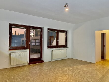 4 ZIMMERWOHNUNG MIT TERRASSE UND GARAGENPLATZ IN TOPLAGE