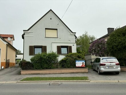 Ein-bzw, Zweifamilienhaus mit Wintergarten, Kachelöfen, einigen Nebengebäuden, großer Garten in Stoob zu kaufen