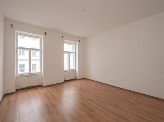 ++NEU++ Sanierte 2-Zimmer Altbau-Wohnung mit Balkonoption in toller Lage! AirBnB laut WEV erlaubt