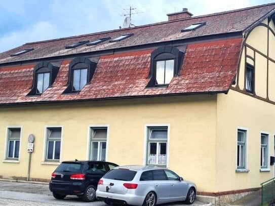 Großteils vermietetes Mehrparteienhaus in sehr guter Lage - Revitalisierungsbedarf