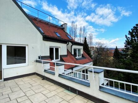 Südseitige DG-Terrassenwohnung mit 5 Zimmern und Tiefgaragenstellplatz | Nahe Stadtplatz