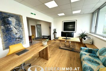 5710 Kaprun: Selbständig ? Ihre Chance 52 m² Büro, Massagestudio, Praxis in sehr frequentierter Lage, Parkplätze vorhanden, Lift im Haus, zentral und ruhig !!