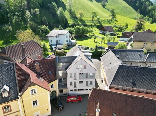 Gästehaus mit zusätzlichem Privatdomizil und DG Wohnung im historischem Altstadtzentrum mit beeindruckender Kulisse