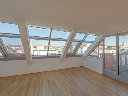 ++RARITY++ UNIQUE TOP FLOOR APARTMENT IN A BEST LOCATION IN THE 7TH DISTRICT! GREAT TERRACES!