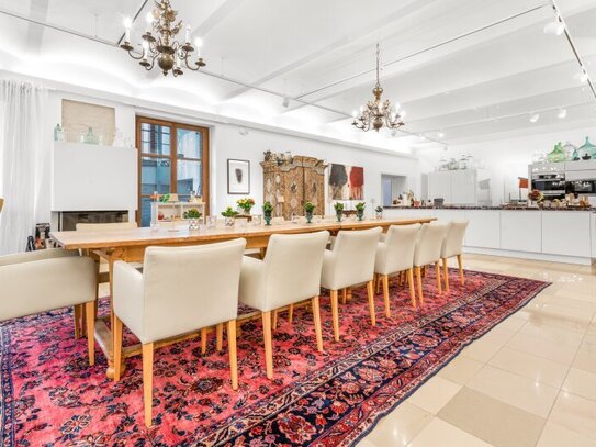 Exquisites Townhouse auf 4 Ebenen: ideal als Büro und Wohnkombination