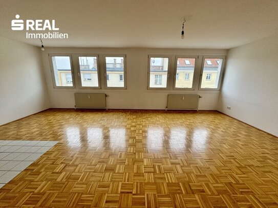 großzügige 2-Zimmerwohnung, viel Platz !