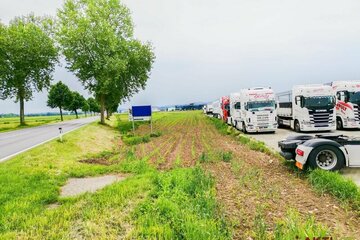 Baurecht: Gewerbegebiet direkt vor Leibnitz. - Top Verkehrsanbindung nach Graz und Slowenien.