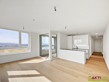 Luxus im Tower. - Modernes Wohnfeeling mit herrlichem Ausblick. - Rooftop-Pool und viele Highlights.
