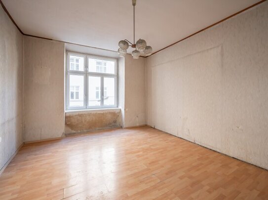 ++NEU++ sanierungsbedürftige 1-Zimmer Altbau-Wohnung in toller Lage!