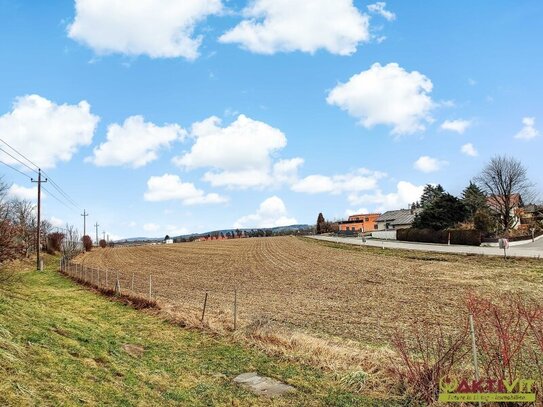 Pacht oder Baurecht an der Grenze zu DE. - Großes Betriebs-Baugebiet direkt an der Autobahn A8!