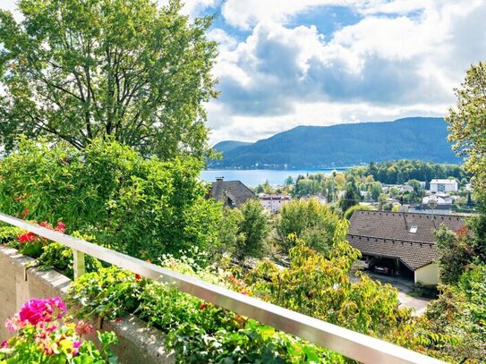 Architektenhaus mit Seeblick und Gestaltungspotenzial in Krumpendorf am Wörthersee