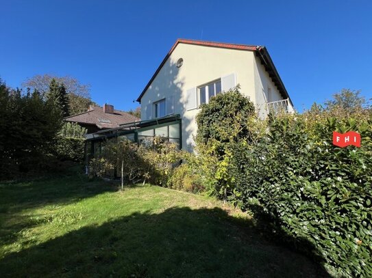 Einfamilienhaus in absoluter Ruhelage mit Innenstadtblick am Froschberg nähe Bergschlößlpark