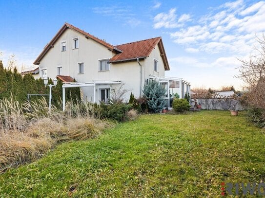 Einfamilienhaus mit Pool in Stil einer Spanischen Finca