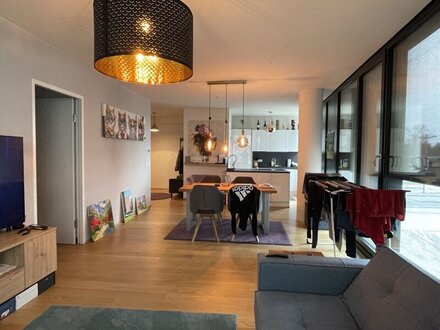 Belvedere zum greifen Nahe: Unbefristete 2 Zimmer mit Loggia und vielen Extras im Haus: ab 01.11.2023