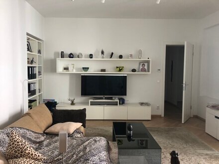 Gemütliche Wohnung mit Balkon und Garage