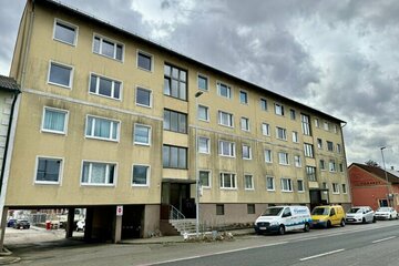 4 ZIMMER NEUBAUWOHNUNG MIT LOGGIA IN DER NÄHE VON SCHNELLBAHN-STATION