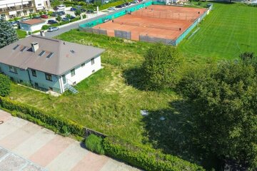 BAUTRÄGER: Baugrundstück in beliebter Lage nahe der Universität inkl. Bestand!