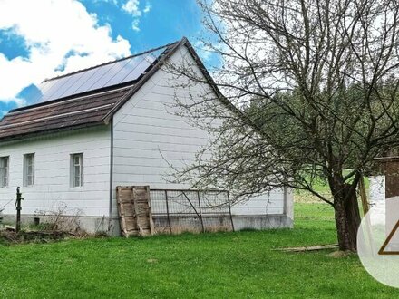 Wunderschönes, autonomes Grundstück in Einzellage mit kleinem Haus