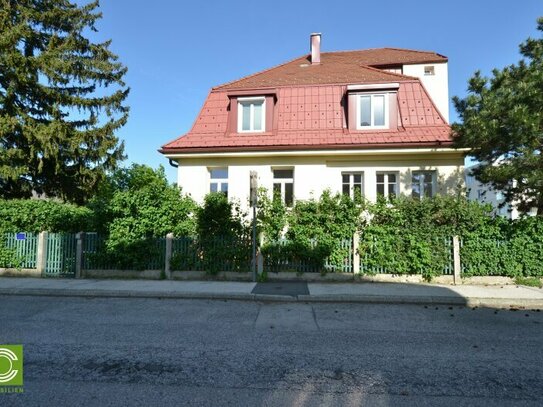 CHRISTOPH CHROMECEK IMMOBILIEN - 1230 WIEN - Ruhige Altbau-Villenetage in renoviertem Zweifamilienhaus mit Garten!
