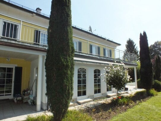 Repräsentative Villa mit schöner Gartenanlage im Süden Salzburgs