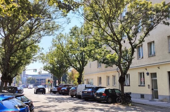 U-Bahn-Station Messe/Prater und Wirtschaftsuniversität: 2-Zimmer-Wohnung mit Loggia