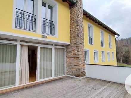 Landhaus in Alleinlage mit viel Grund