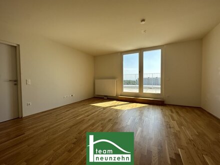 DACHGESCHOSSWOHNUNG IN GRÜNRUHELAGE – EINBAUKÜCHE - TERRASSE - AB SOFORT BEZIEHBAR. - WOHNTRAUM