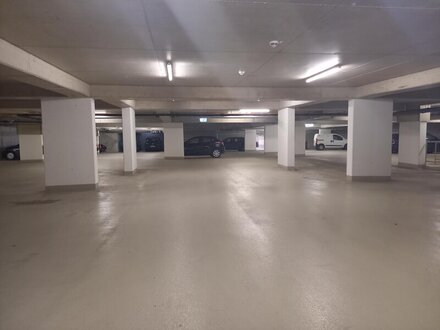 # KFZ ABSTELLPLATZ - NÄHE U6 Alterlaa - JETZT MIETEN #