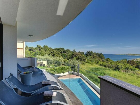 Moderne „Villa Sunrise“ an der Istrischen Küste