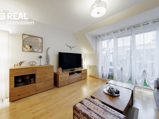 Traumhafte 4 Zimmer-Dachgeschoss-Maisonette mit Balkon in absoluter Ruhelage