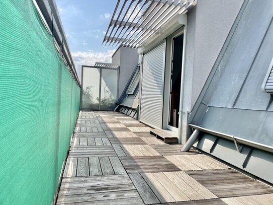 Helle 3-Zimmer-Wohnung mit großer Dachterrasse