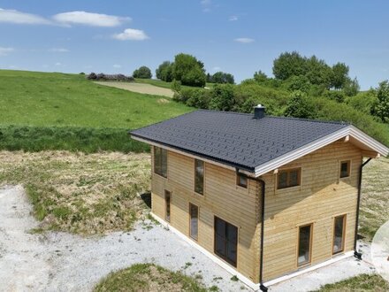 Holzhaus für Naturbegeisterte - Grundstück erweiterbar!