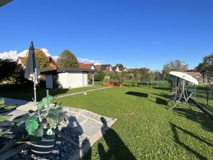 **NEUER WOHN(T)RAUM MITTEN IN SEIERSBERG** | TRAUMHAFTER GARTEN | Terrasse | Balkon | Doppelcarport