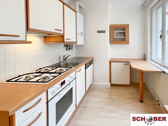 *Zentrale Lage* helle 2-Zimmer-Wohnung, Parkplatz inklusive