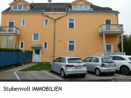 PROVISIONSFREIE - Helle 3 Zimmer Wohnung mit Balkon und PKW-Stellplatz
