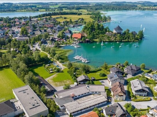 DIREKT AM MATTSEE | 2-Zimmer-Wohnung mit Seeblick und Balkon