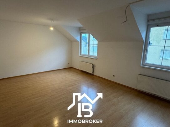 Schön gelegene 3-Zimmer-Dachgeschoßwohnung am Auberg zu vermieten!