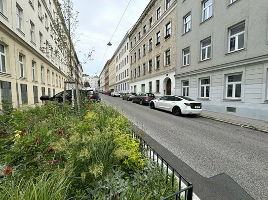 Koffer packen, einziehen! Top sanierter Altbau in der Jadengasse!