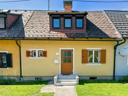 Charmantes, frisch renoviertes 76 m² Reihenhaus mit westseitigem Garten (Privatverkauf)