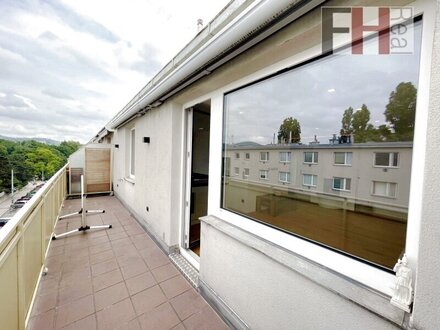 Traumhafte DG-Wohnung mit 2 Terrassen und Cobenzl-Fernsicht !
