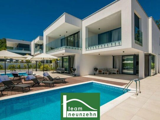 SUPER VILLA - LUXURY LIVING WITH A VIEW TO THE SEA AND AN AMAZING SWIMMING POOL! HEAT AND COOL! - JETZT ZUSCHLAGEN